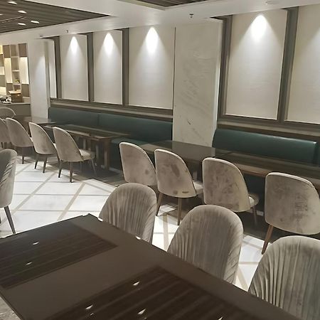 Blusalzz Residence Amritsar Esterno foto