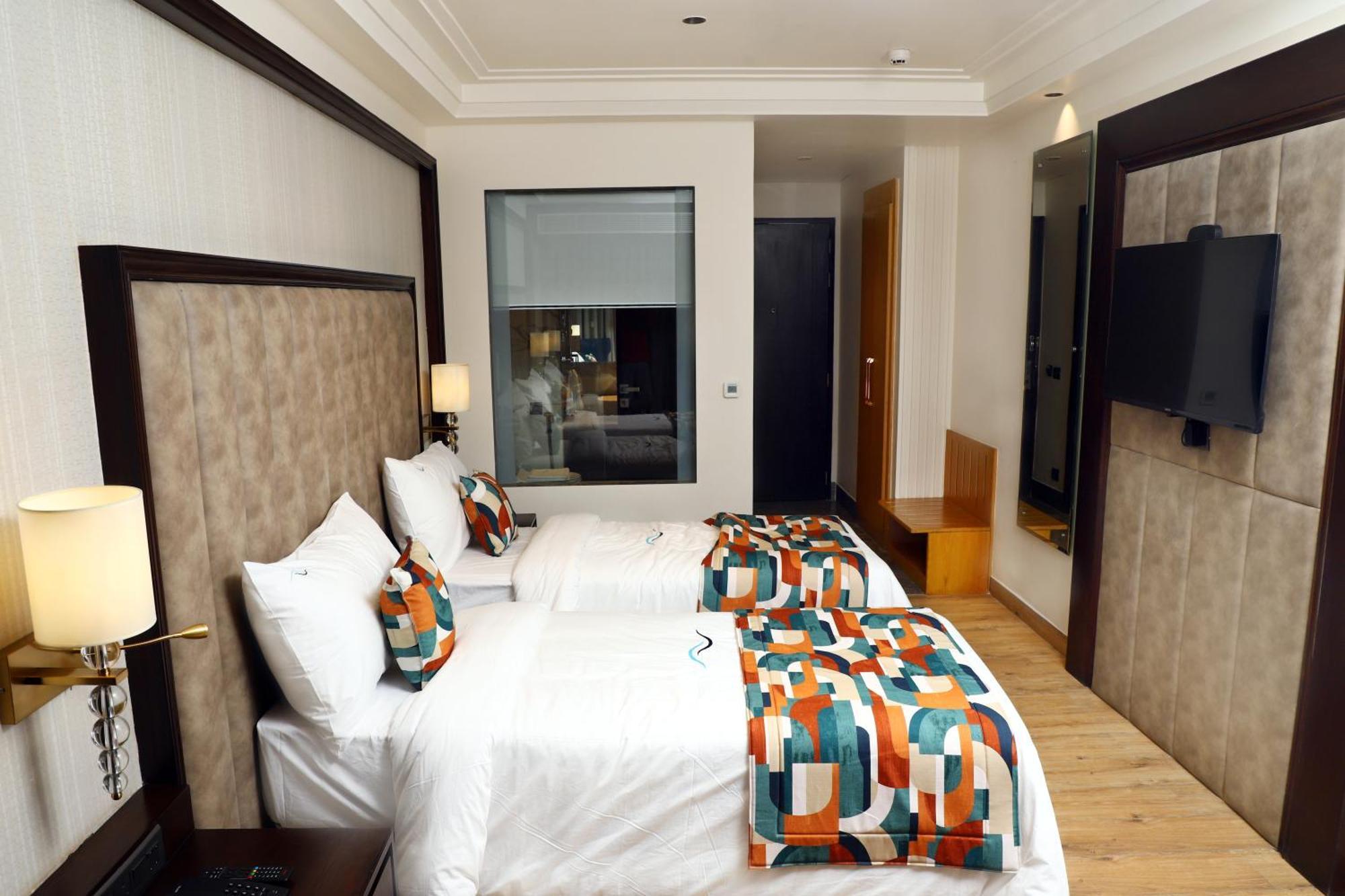 Blusalzz Residence Amritsar Esterno foto