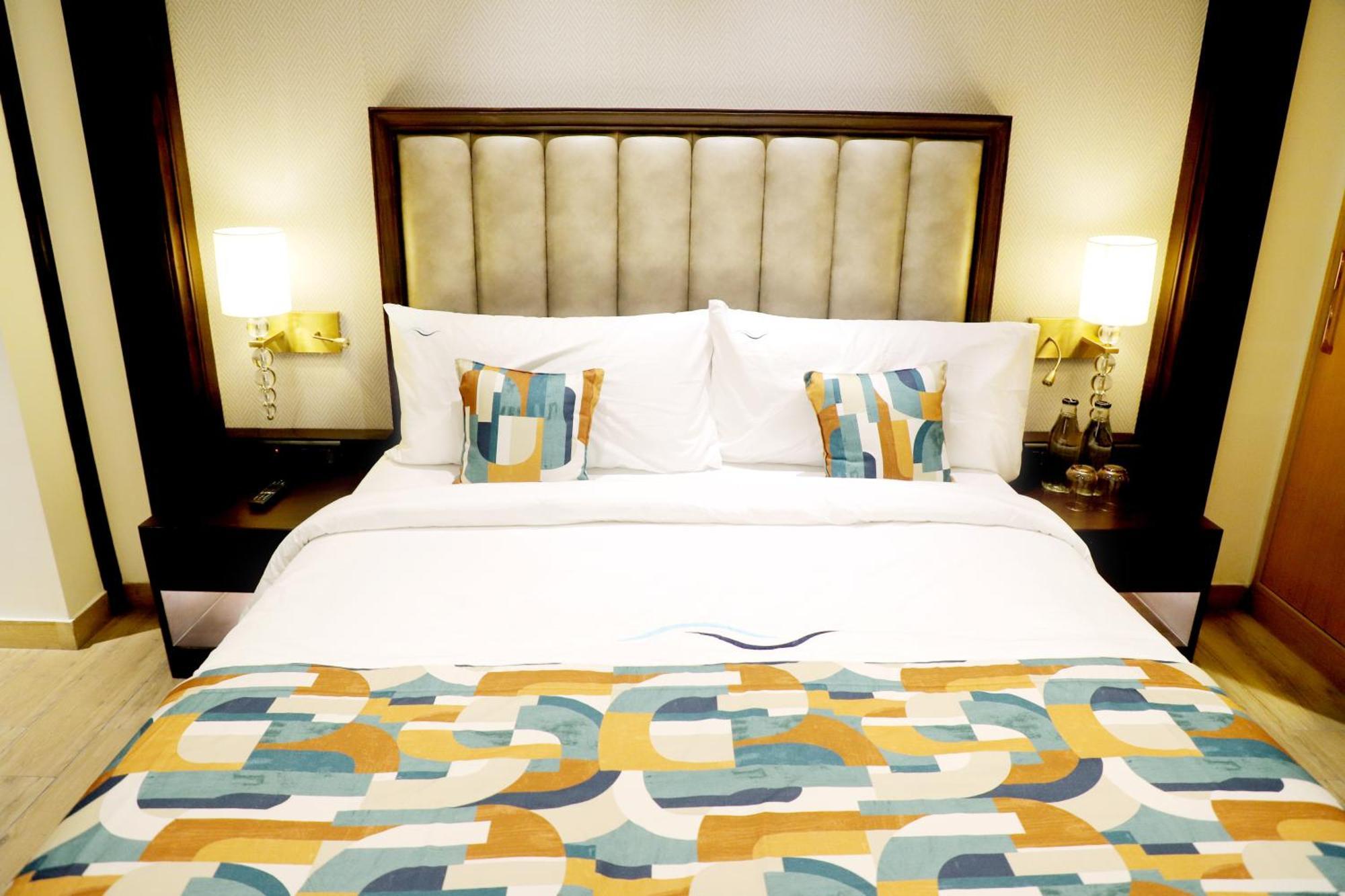Blusalzz Residence Amritsar Esterno foto