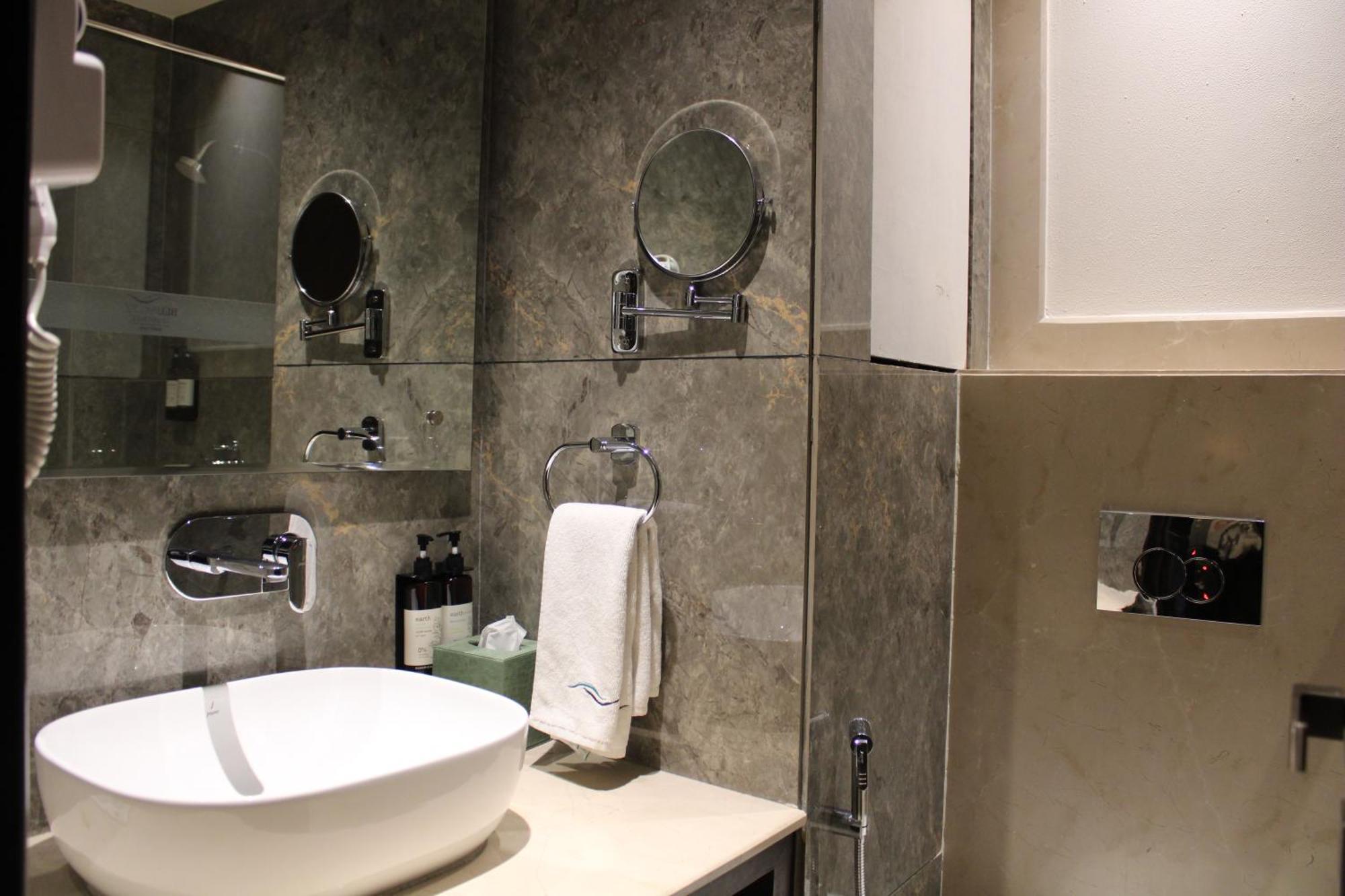 Blusalzz Residence Amritsar Esterno foto