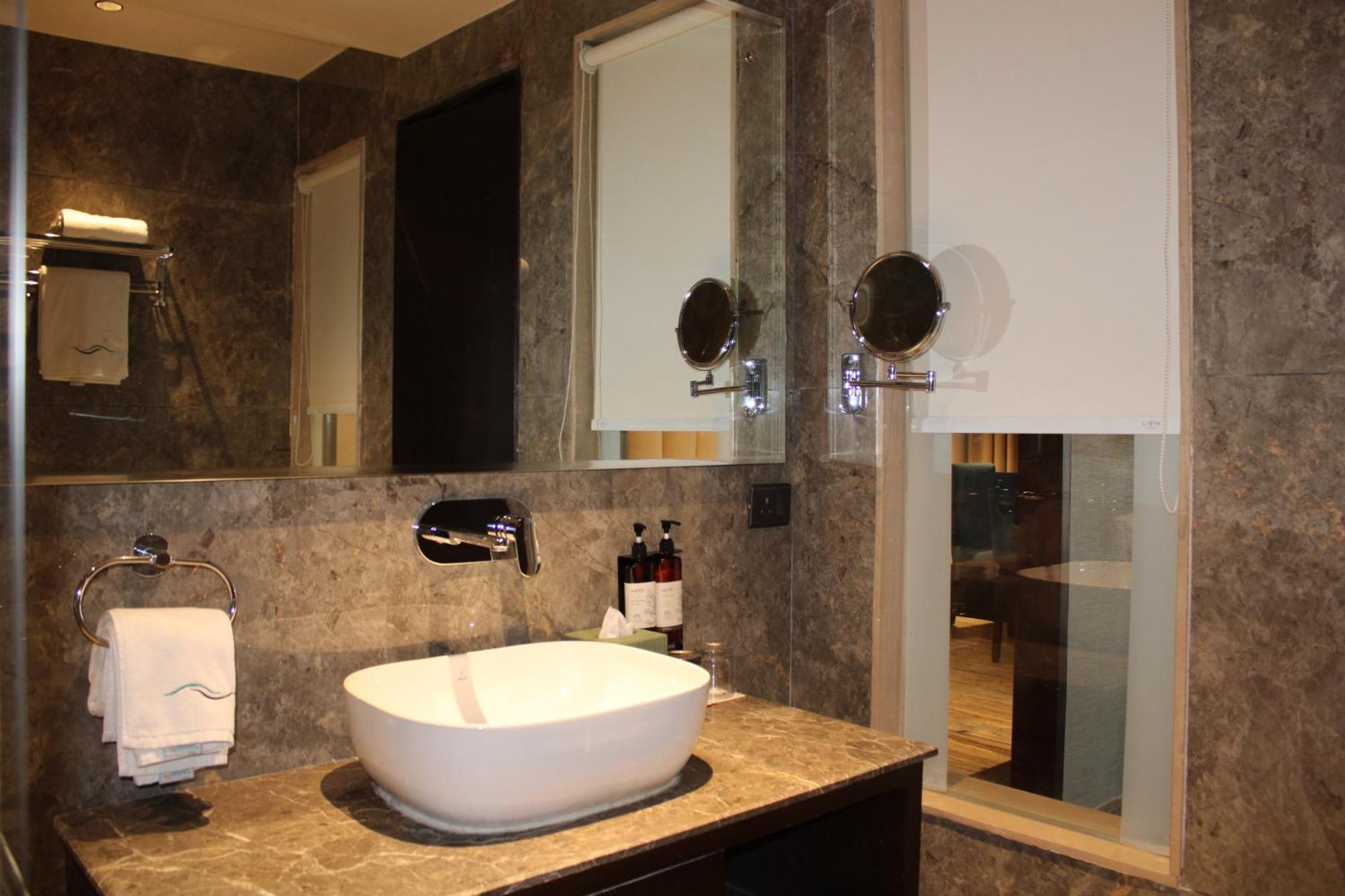Blusalzz Residence Amritsar Esterno foto